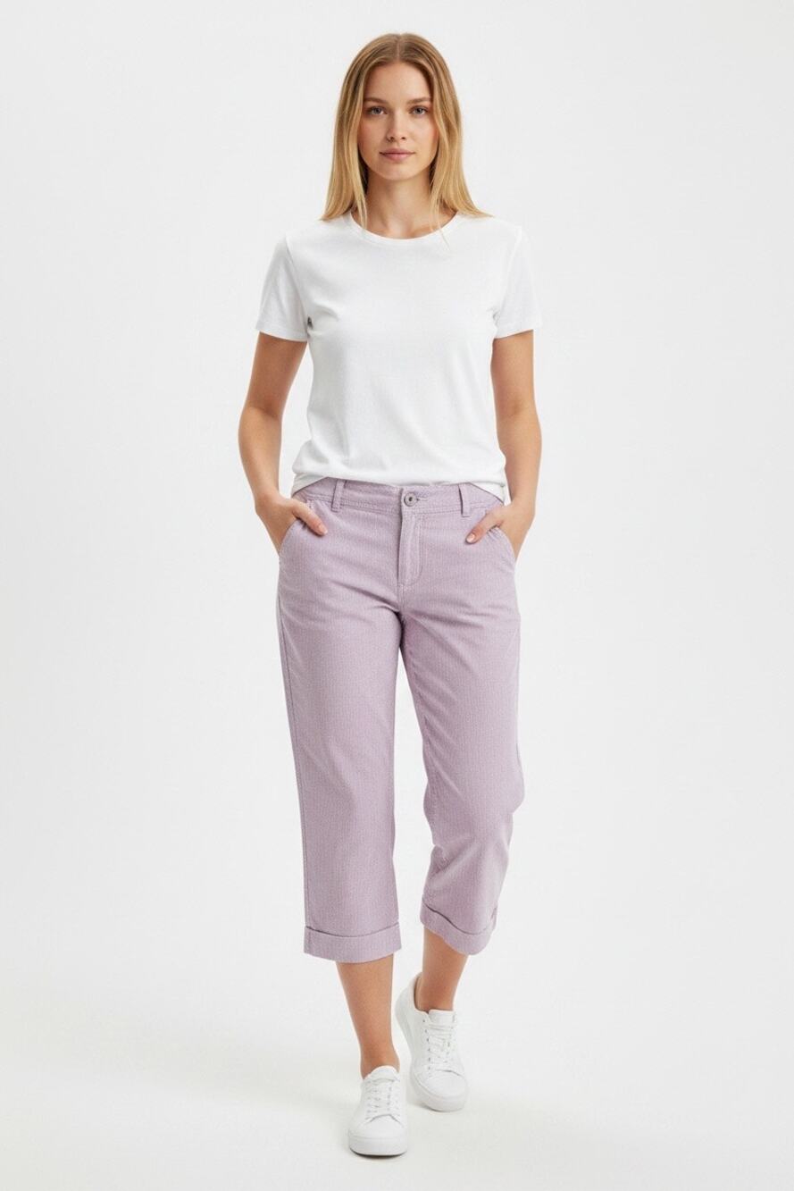American Eagle Outfitters Women’s Size 10 Pink White Pinstripe Capri Pants